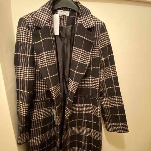 Spring Jacket - Picture 5 of 6